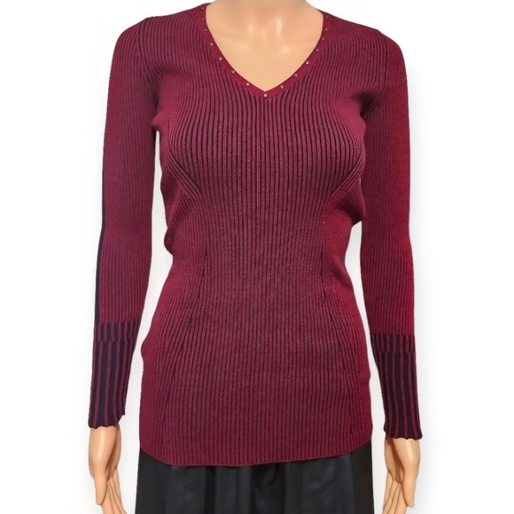 Cache Burgundy Ribbed V-Neck Sweater Women’s Size S – 100% Cotton. - Picture 4 of 7